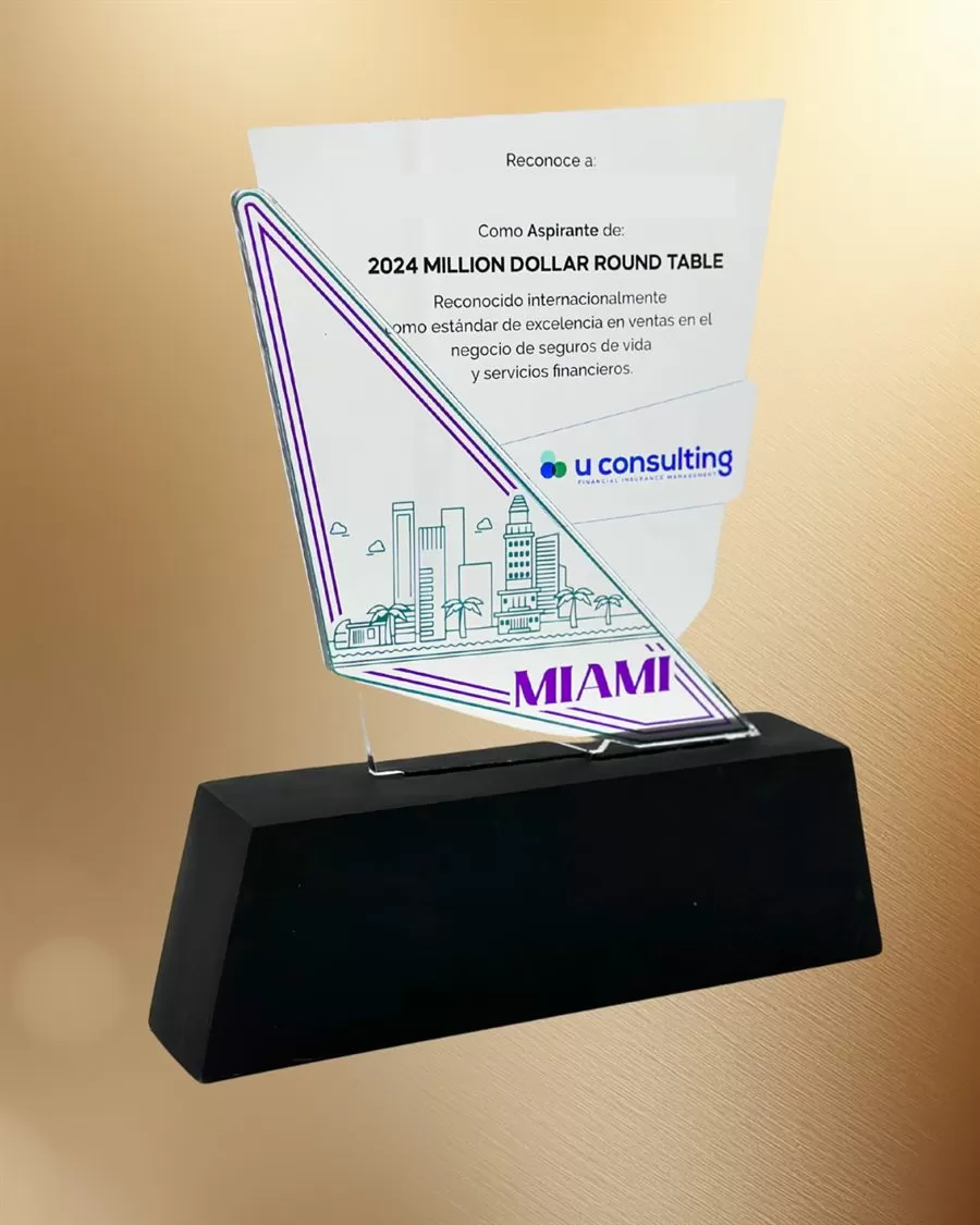 Reconocimiento de acrílico por desempeño comercial fabricado por Alpuerta