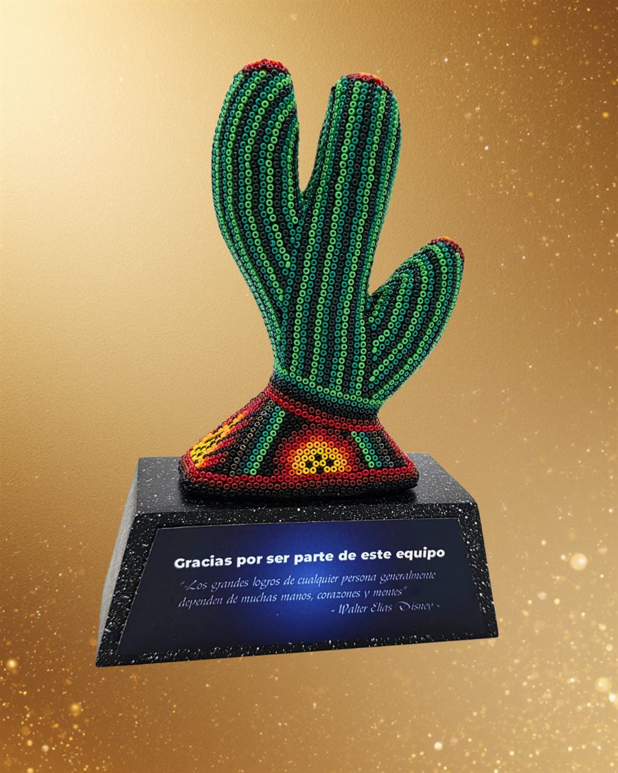 Huichol beadwork sculpture by Alpuerta